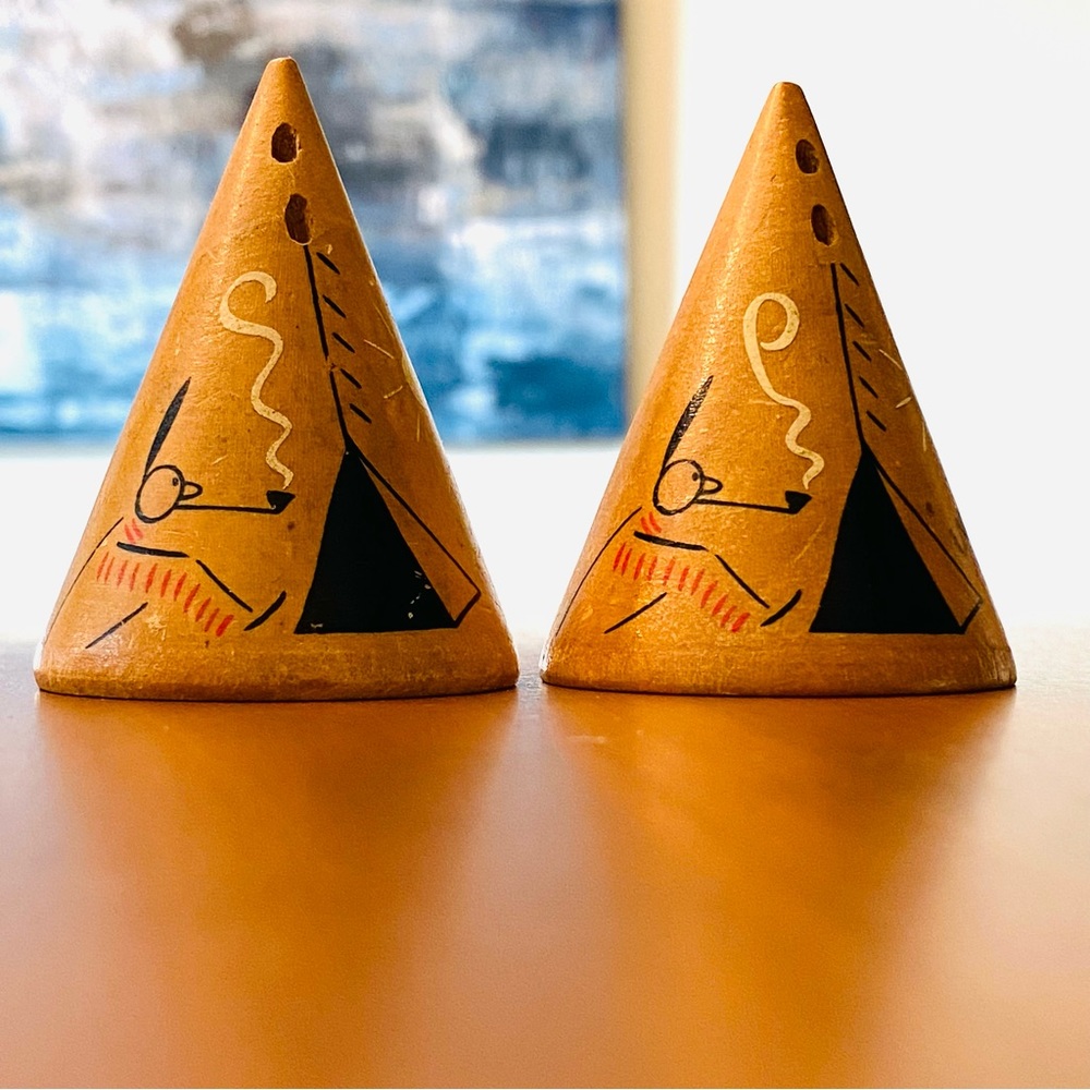 Vintage Midcentury Modern Wooden TeePee Tahoe Salt & Pepper Shakers Hand Painted